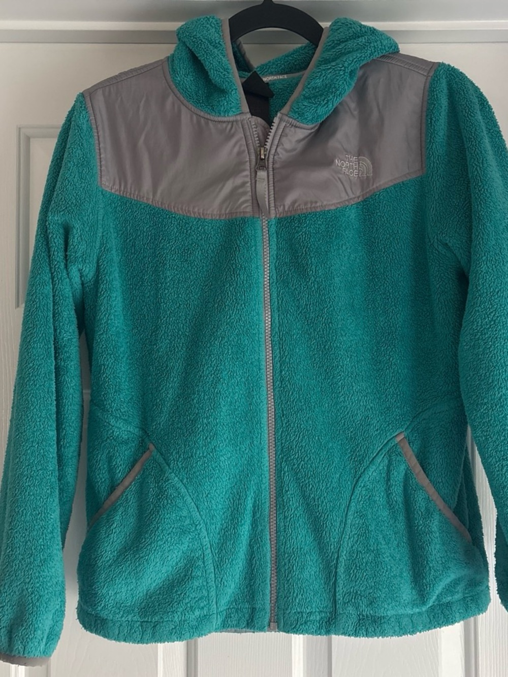The North Face Girl’s Teal Hooded Fleece Jacket size XL (18)